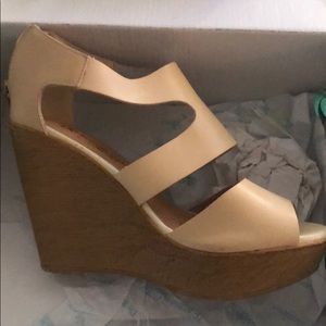 Cream color wedges